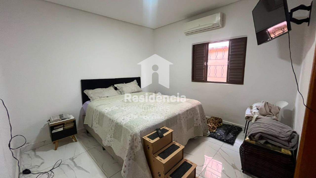 Casa à venda no Jardim Santa Cecília: 