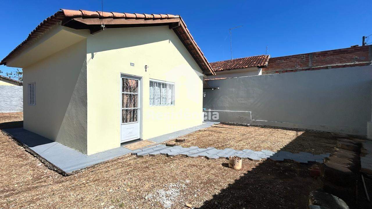 Casa à venda no Conjunto Habitacional Luiz Fernandes Dias: 