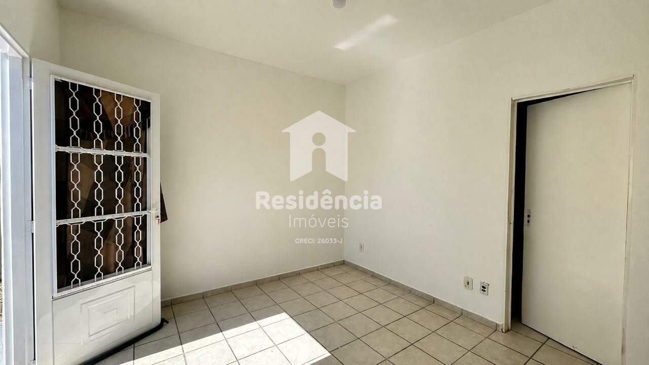 Casa à venda no Conjunto Habitacional Luiz Fernandes Dias: 