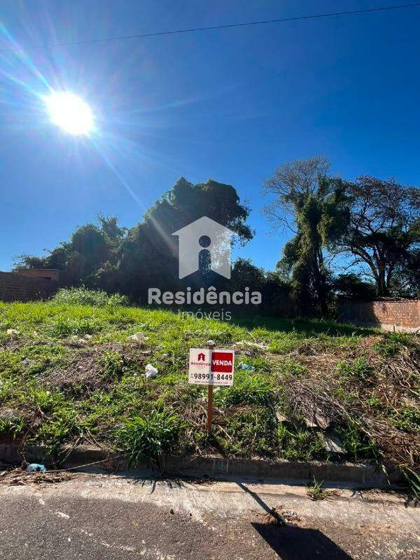 Terreno à venda no Jardim Botanico: 