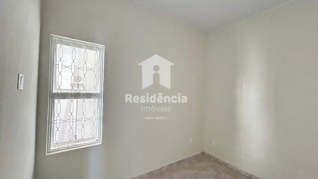 Casa para aluguel no Centro: 
