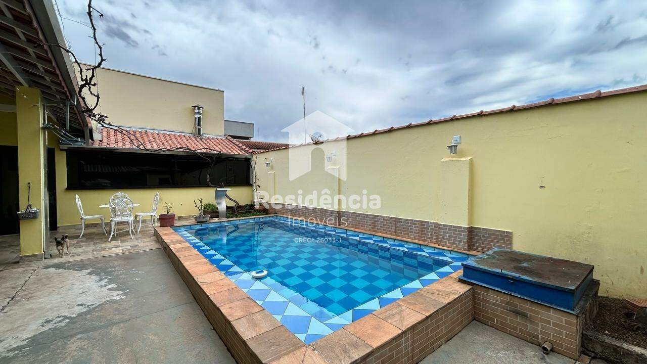 Casa à venda no Jardim Alvorada: 