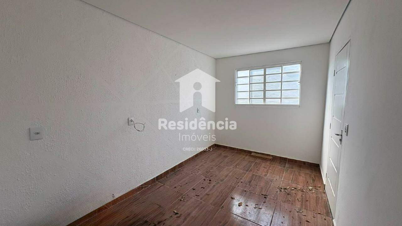 Casa à venda no Conjunto Habitacional Gildo Geraldo: 
