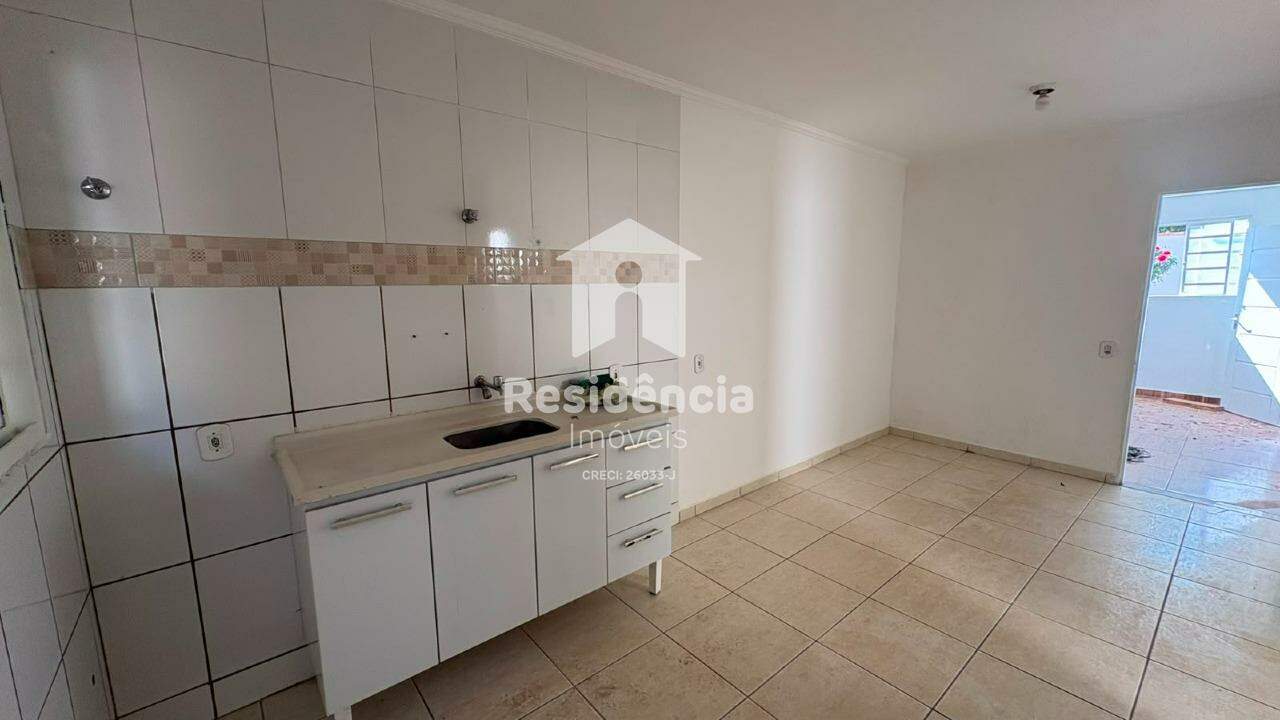 Casa à venda no Conjunto Habitacional Gildo Geraldo: 