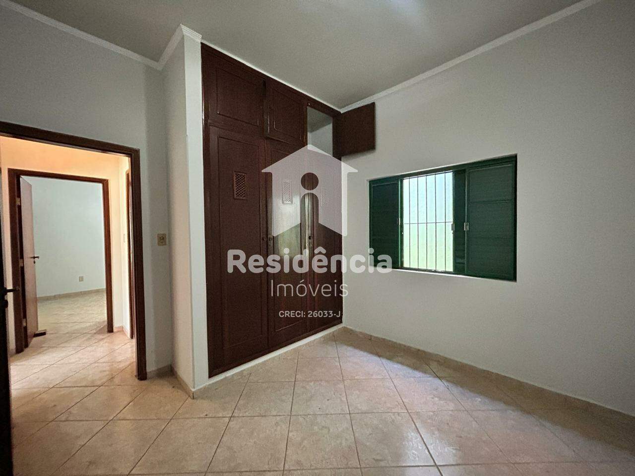 Casa para aluguel no Centro: 