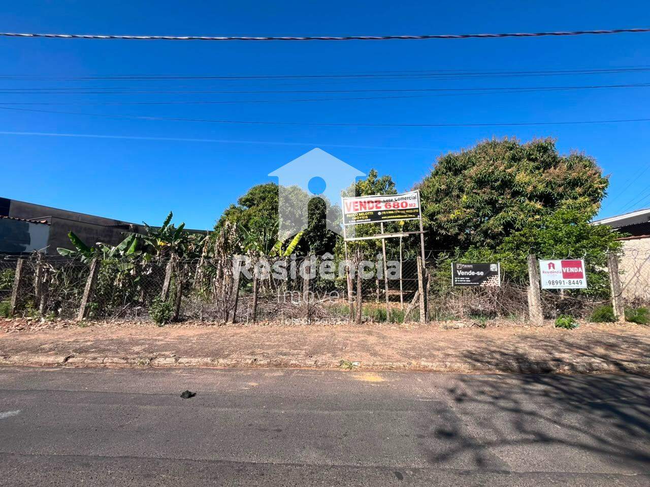 Terreno à venda no Jardim Lavínia: 