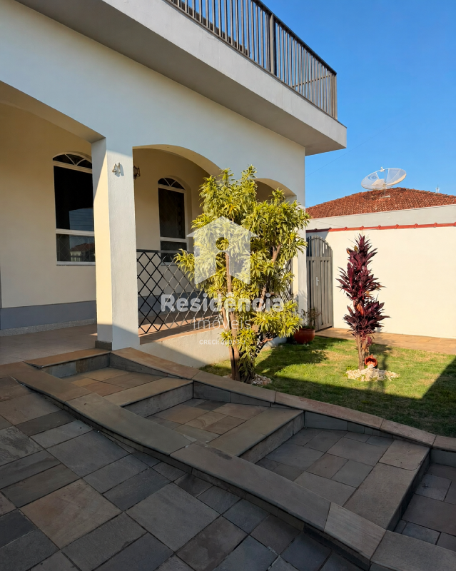Casa à venda no Centro: 