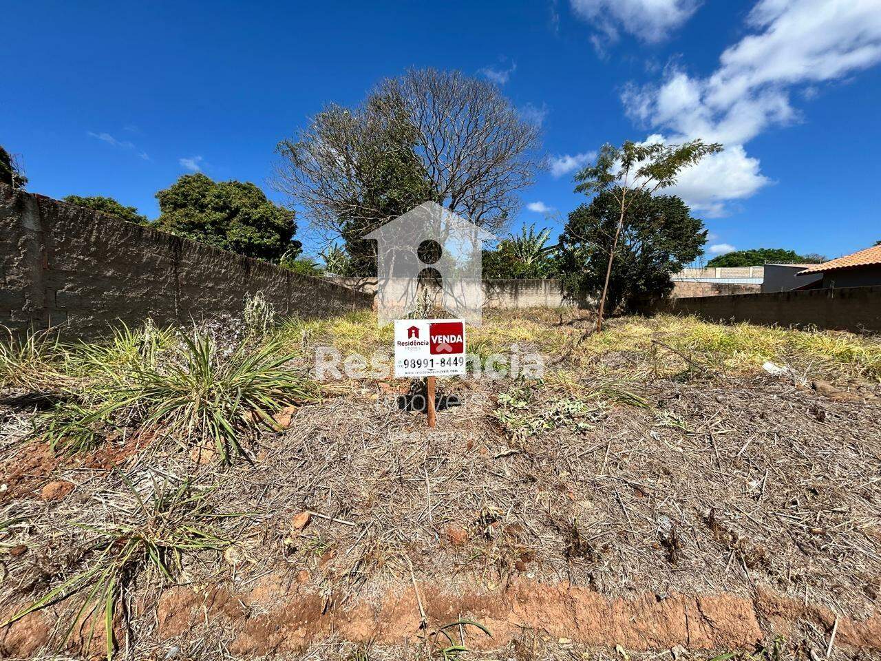 Terreno à venda no Loteamento Residencial e Comercial Jardim Lago dos Ipês: 