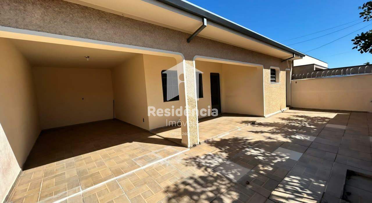 Casa para aluguel no Jardim São Domingos: 