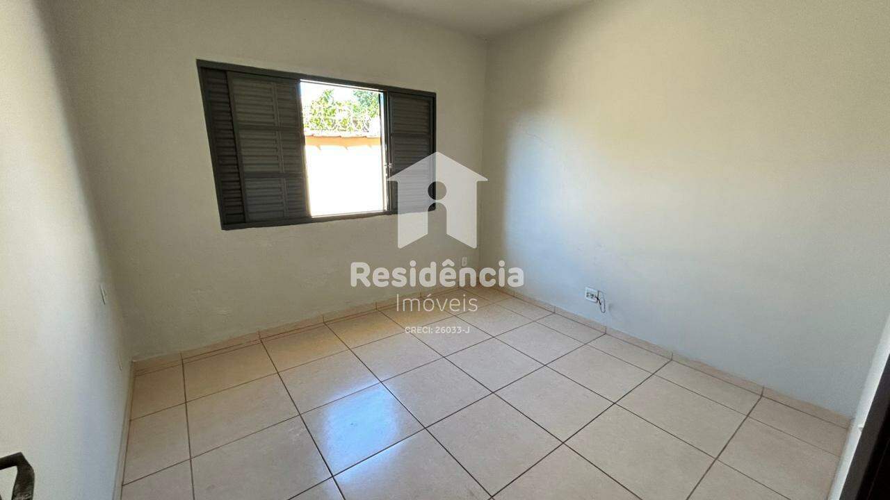 Casa para aluguel no Jardim São Domingos: 