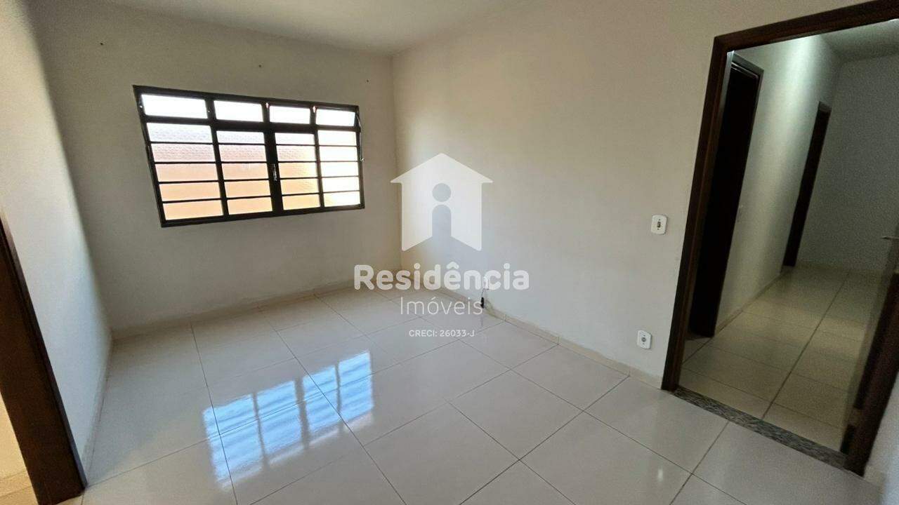 Casa para aluguel no Jardim São Domingos: 