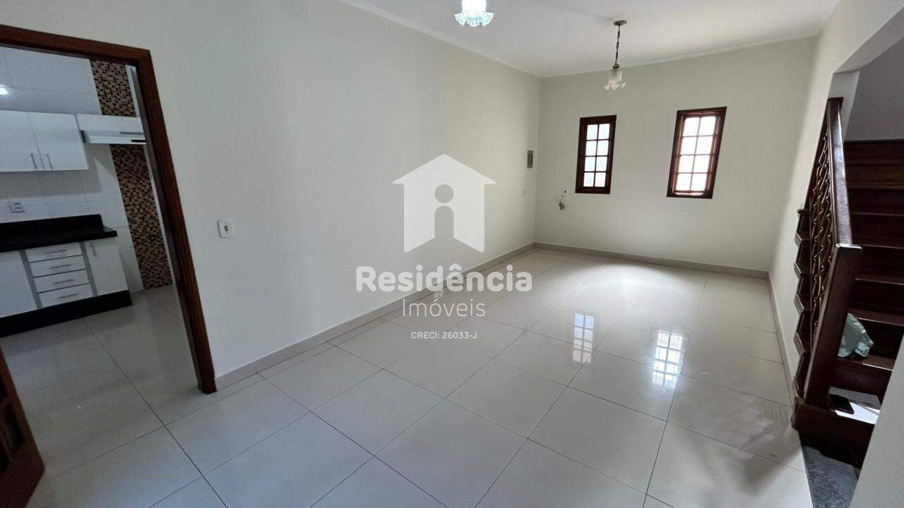 Sobrado para aluguel no Jardim Santa Maria: 