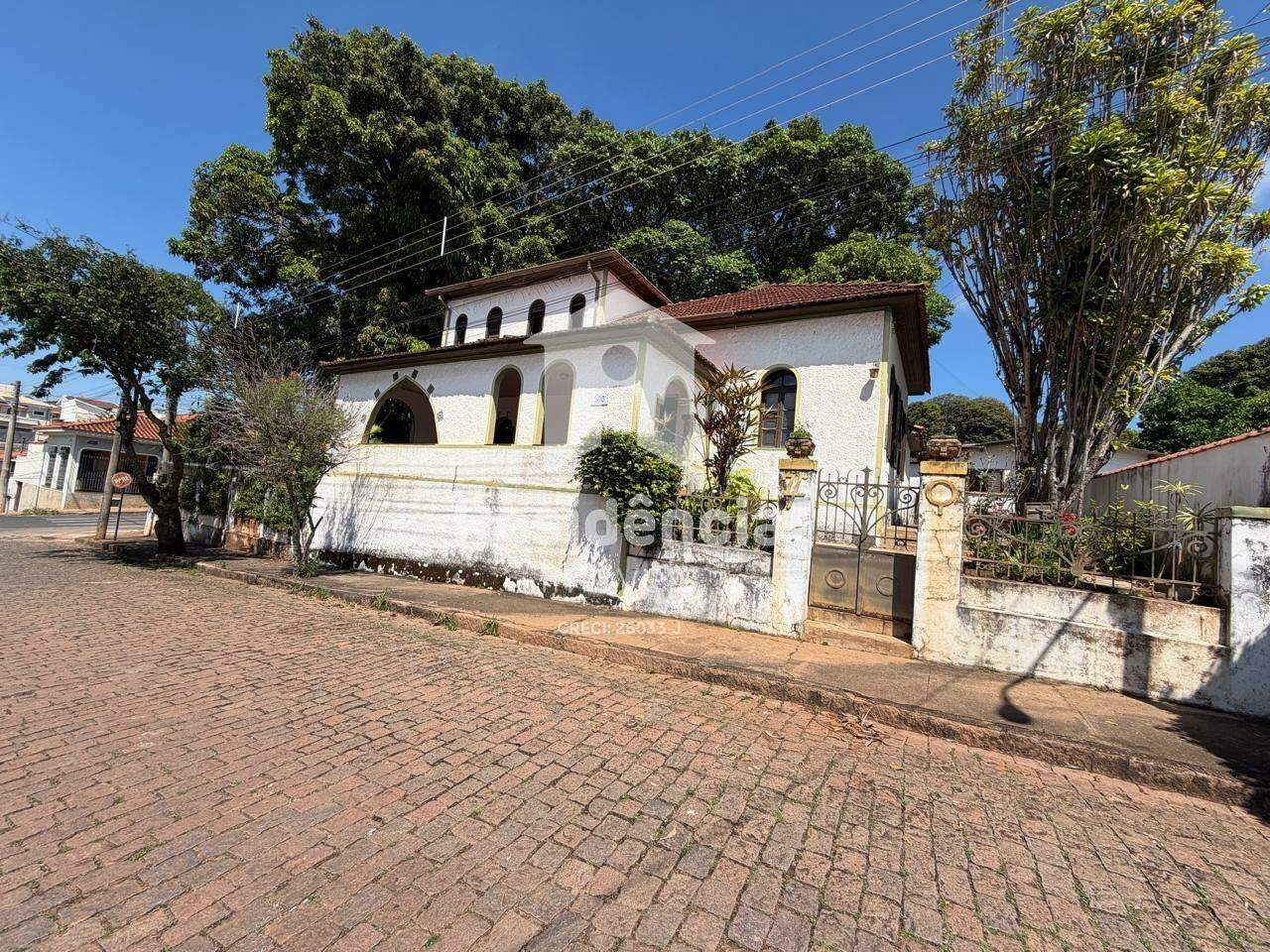 Casa à venda no Centro: 