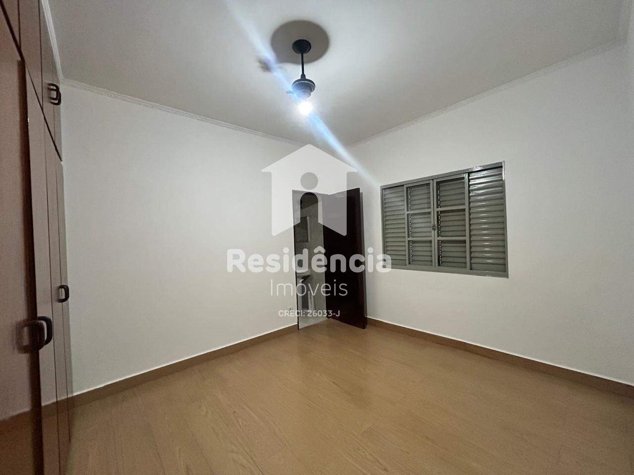 Casa para aluguel no Jardim Santa Clara: 