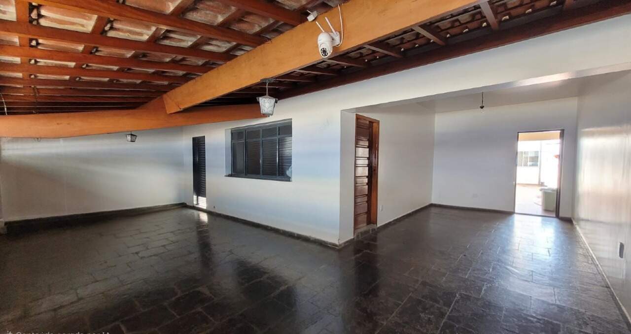 Casa à venda no Centro: 