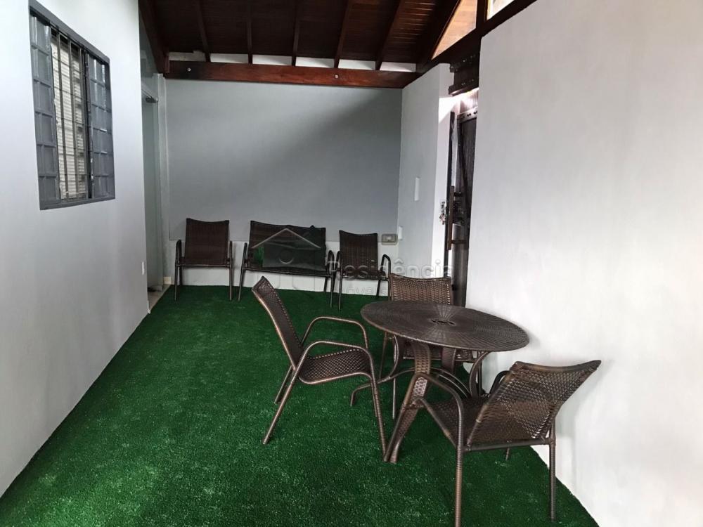 Casa à venda no Jardim José Justi: 