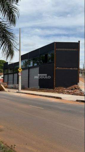 Galpão/Depósito/Barracão à venda no LUIZOTE DE FREITAS: 
