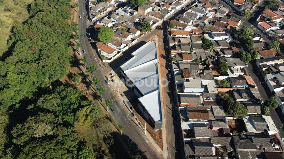 Galpão/Depósito/Barracão à venda no LUIZOTE DE FREITAS: 