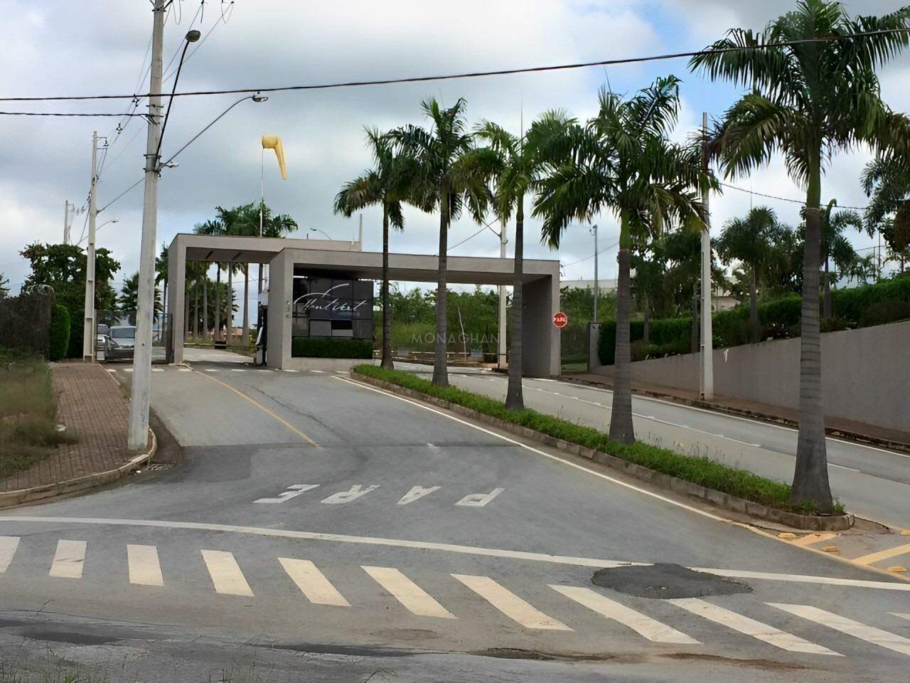 Lote em condomínio à venda no Condomínio Mont Vert: 