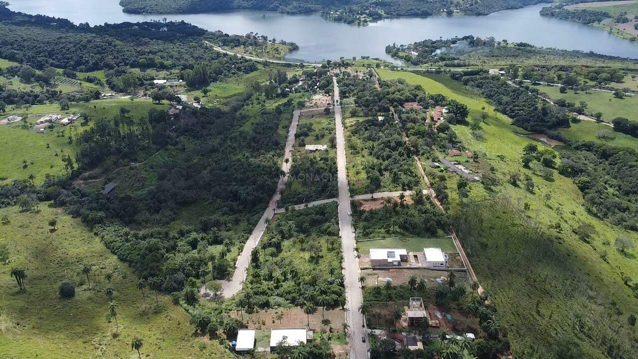 Lote à venda no Condomínio Paraíso dos Coqueiros: 