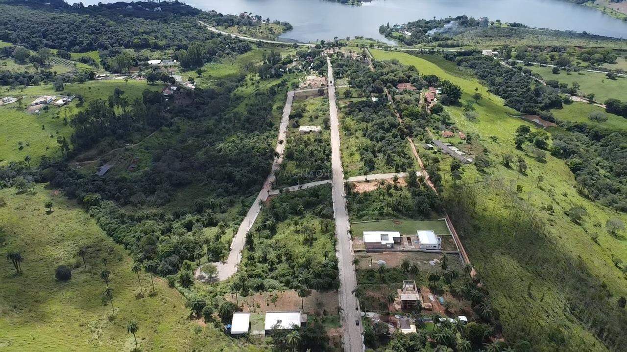 Lote à venda no Condomínio Paraíso dos Coqueiros: 