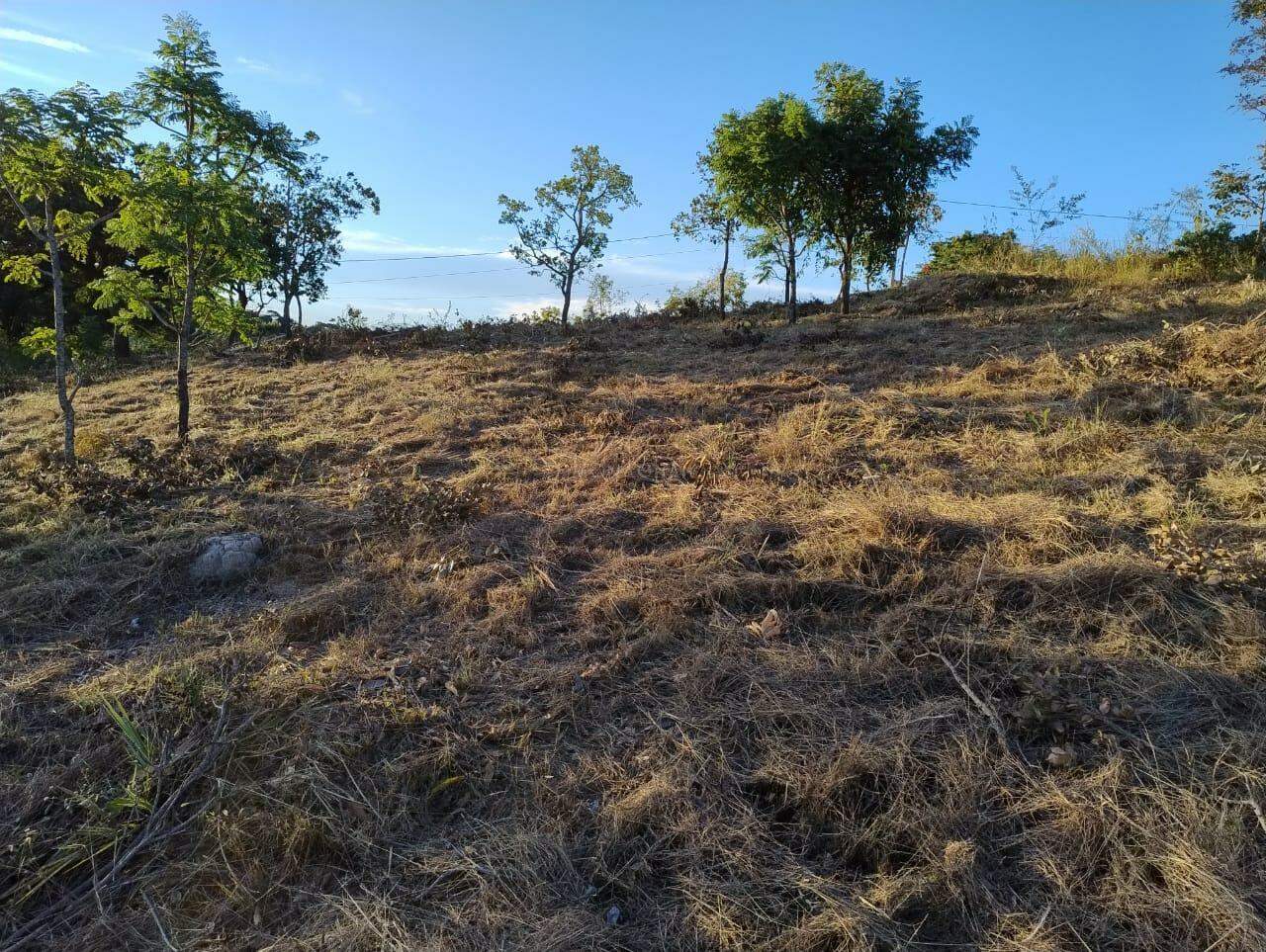 Lote em condomínio à venda no Condomínio Solar dos Lagos: 