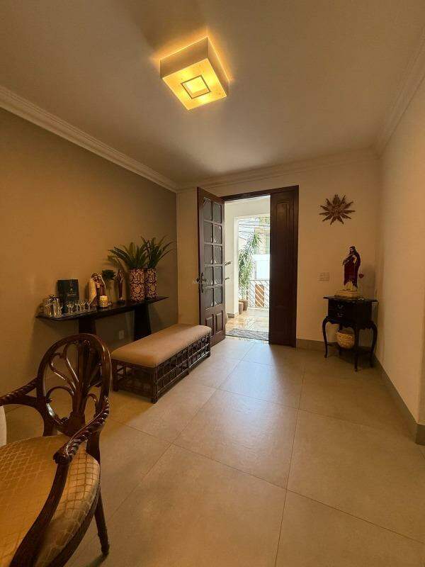 Casa à venda no Centro: 