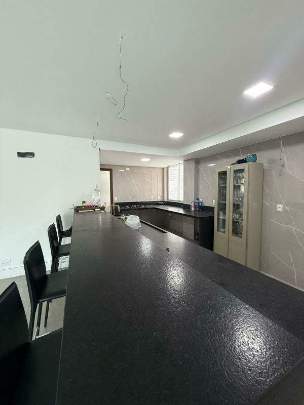 Apartamento à venda no Graças: 