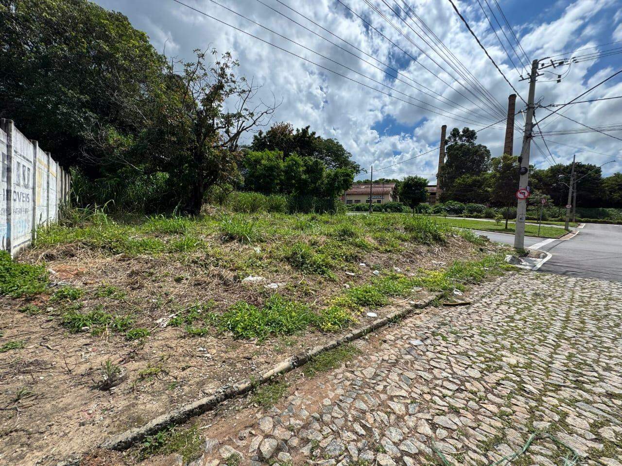 Lote à venda no Juscelino Kubitschek: 