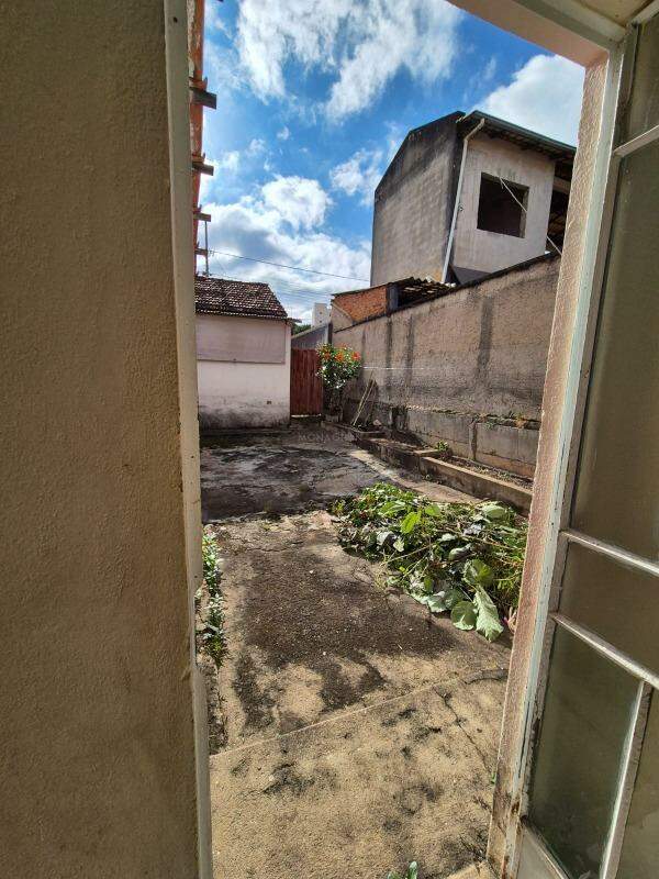 Casa à venda no Nogueira Machado: 