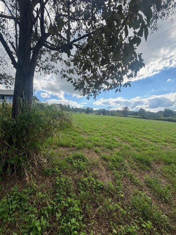 Lote em condomínio à venda no Granja Gloria: 