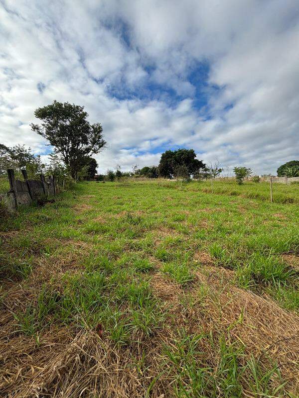 Lote à venda no Chácara do Quitão: 