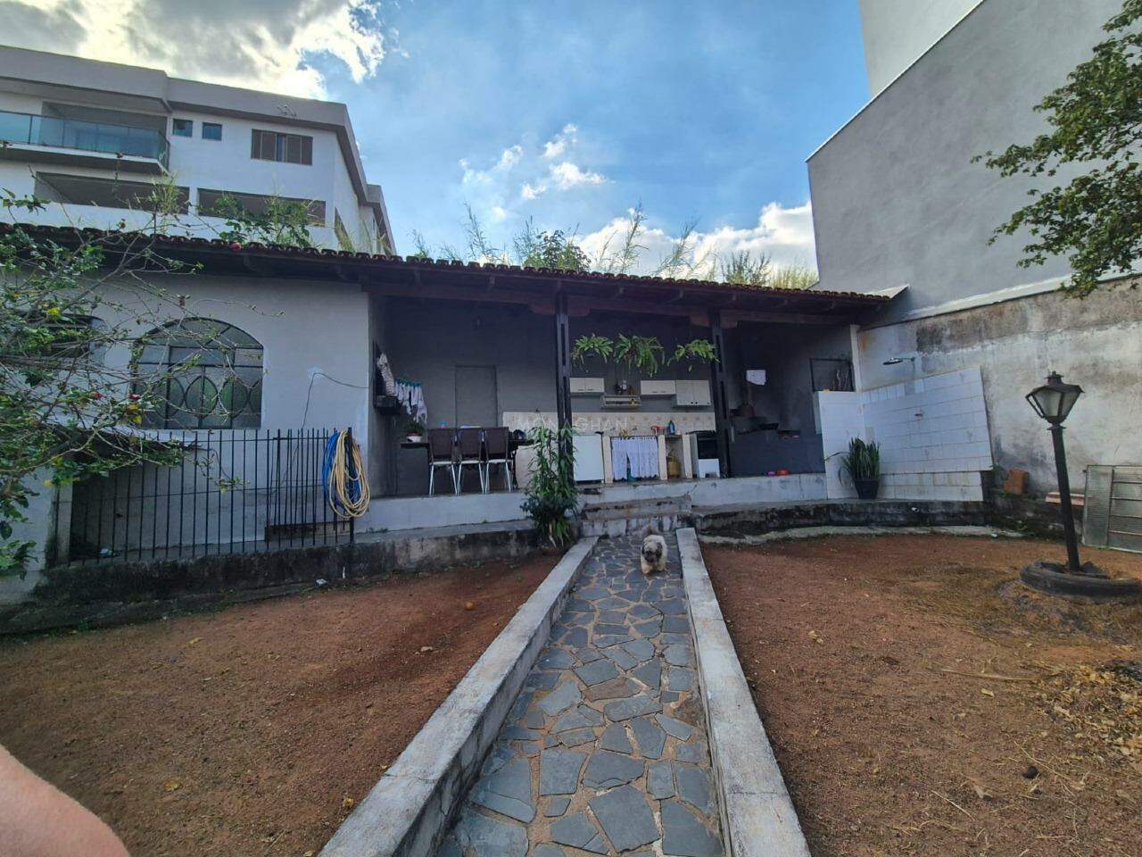 Casa à venda no Belvedere: 