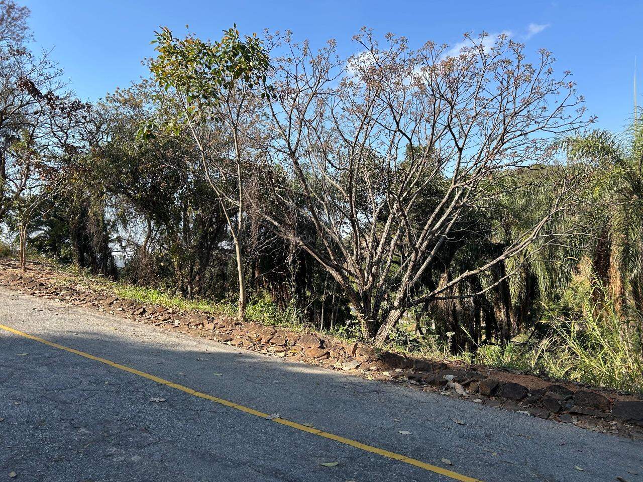 Lote em condomínio à venda no Condomínio Lago do Sol: 