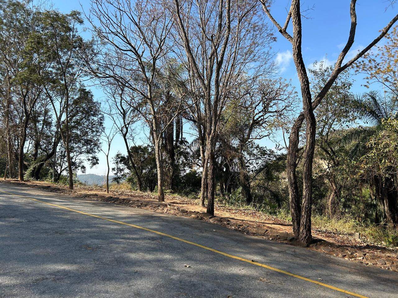 Lote em condomínio à venda no Condomínio Lago do Sol: 