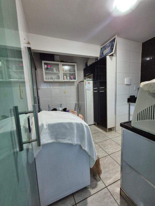 Apartamento à venda no Aeroporto: 