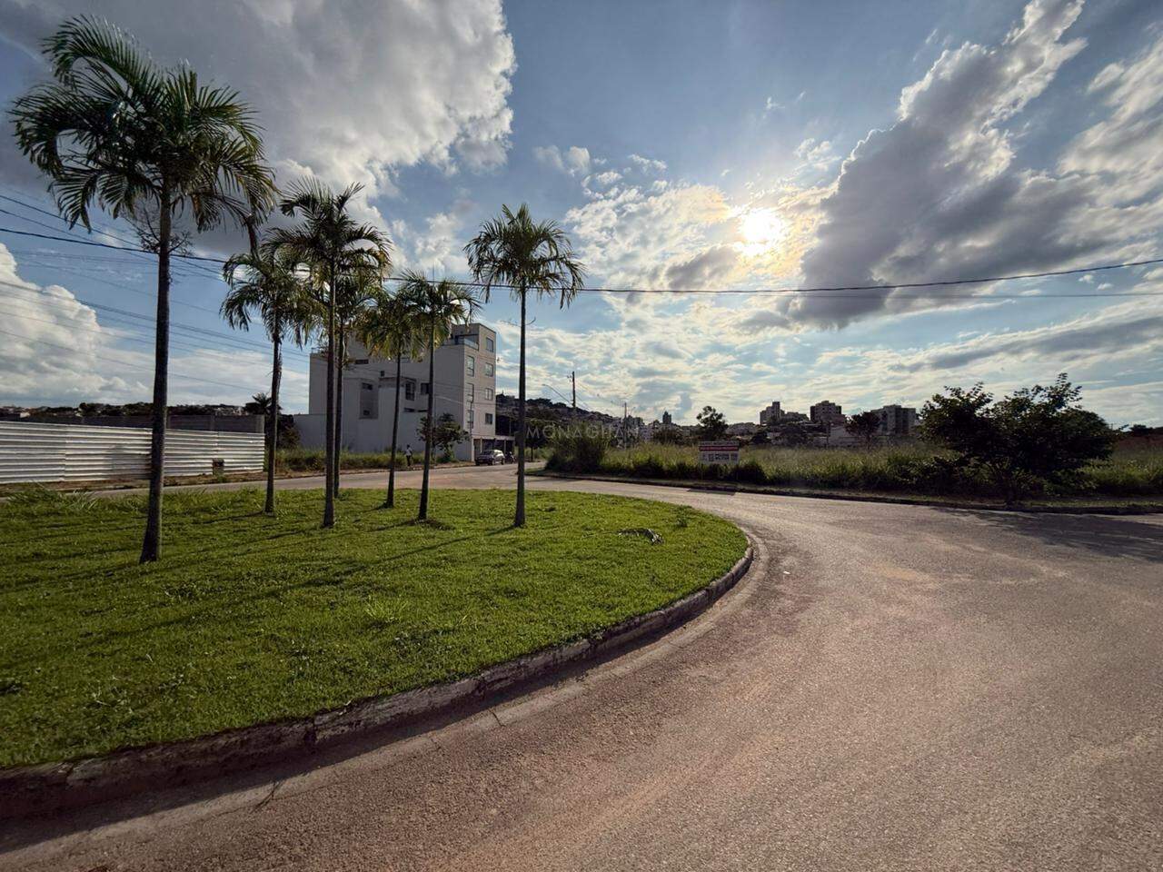 Lote à venda no Aurora Village: 