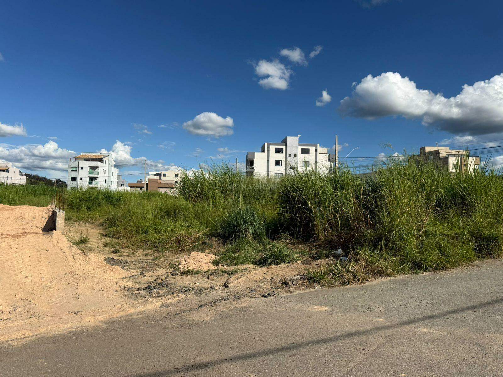 Lote à venda no Sion: 