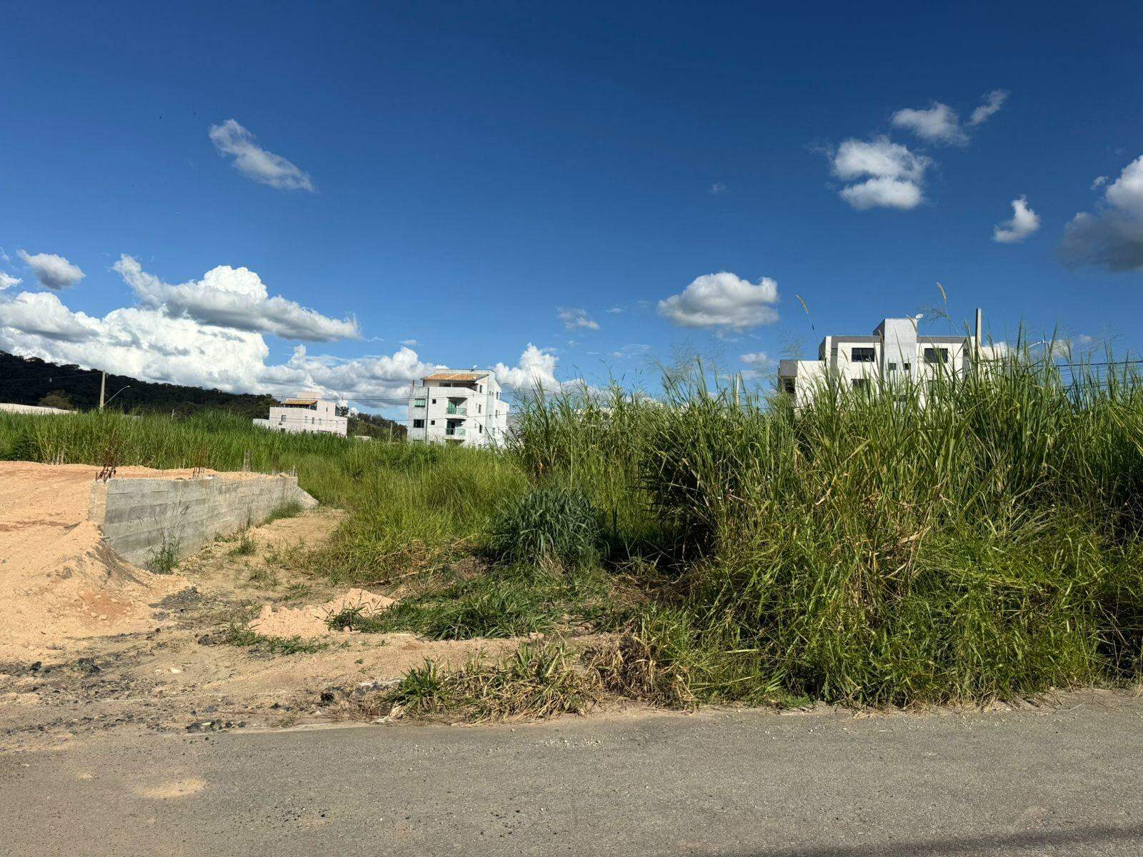 Lote à venda no Sion: 