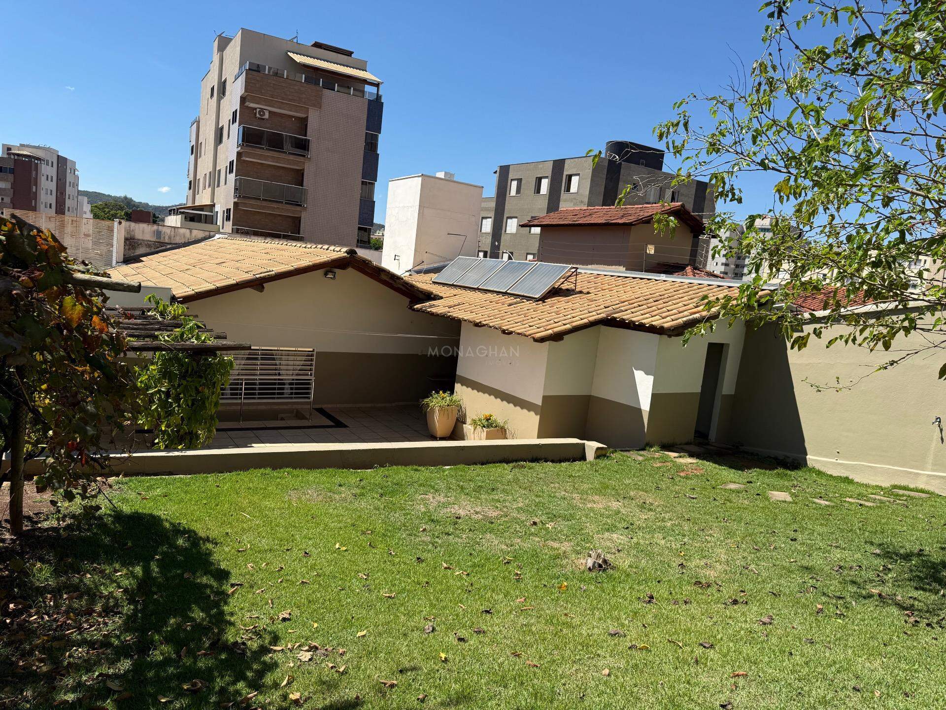 Casa à venda no Graças: 