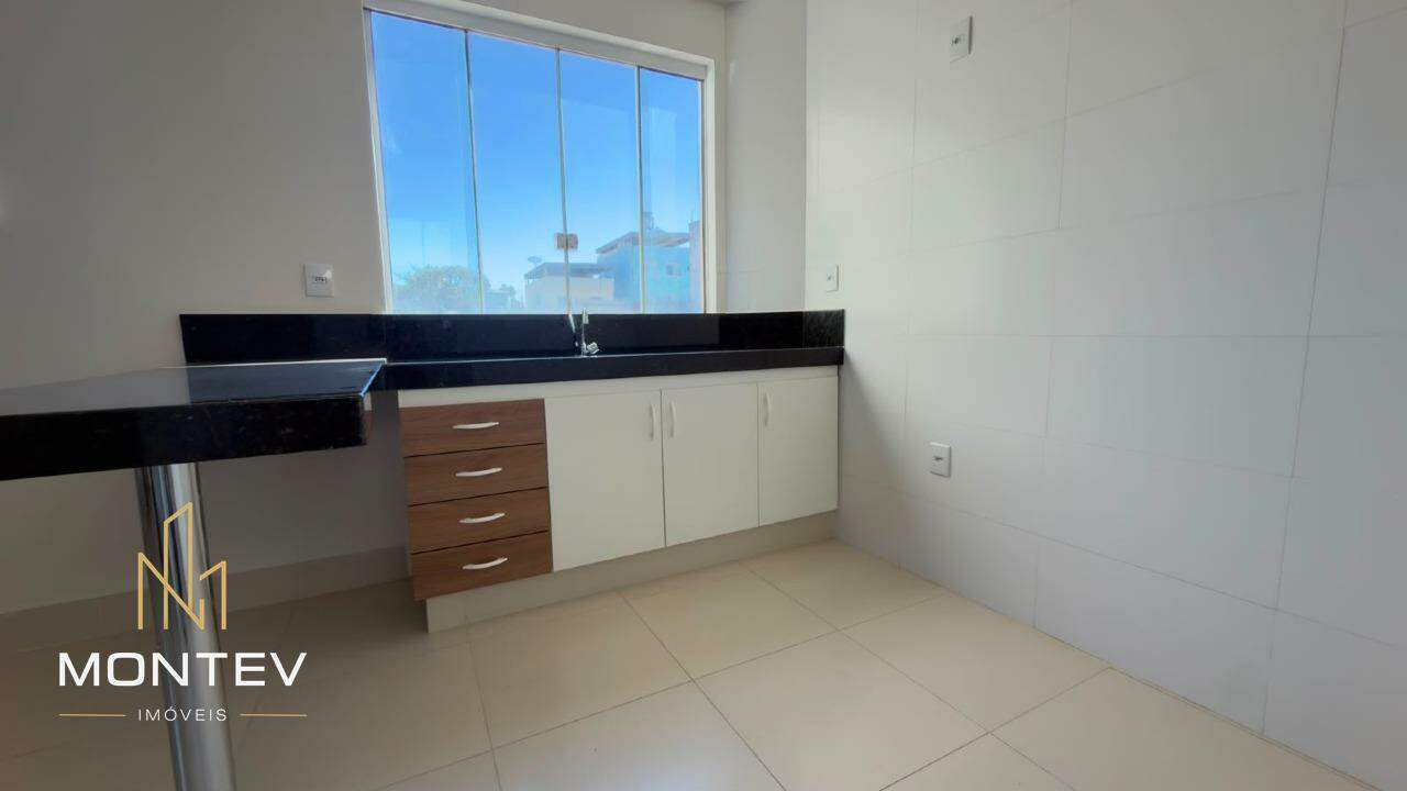 Apartamento à venda no Levindo Paula Pereira: COZINHA