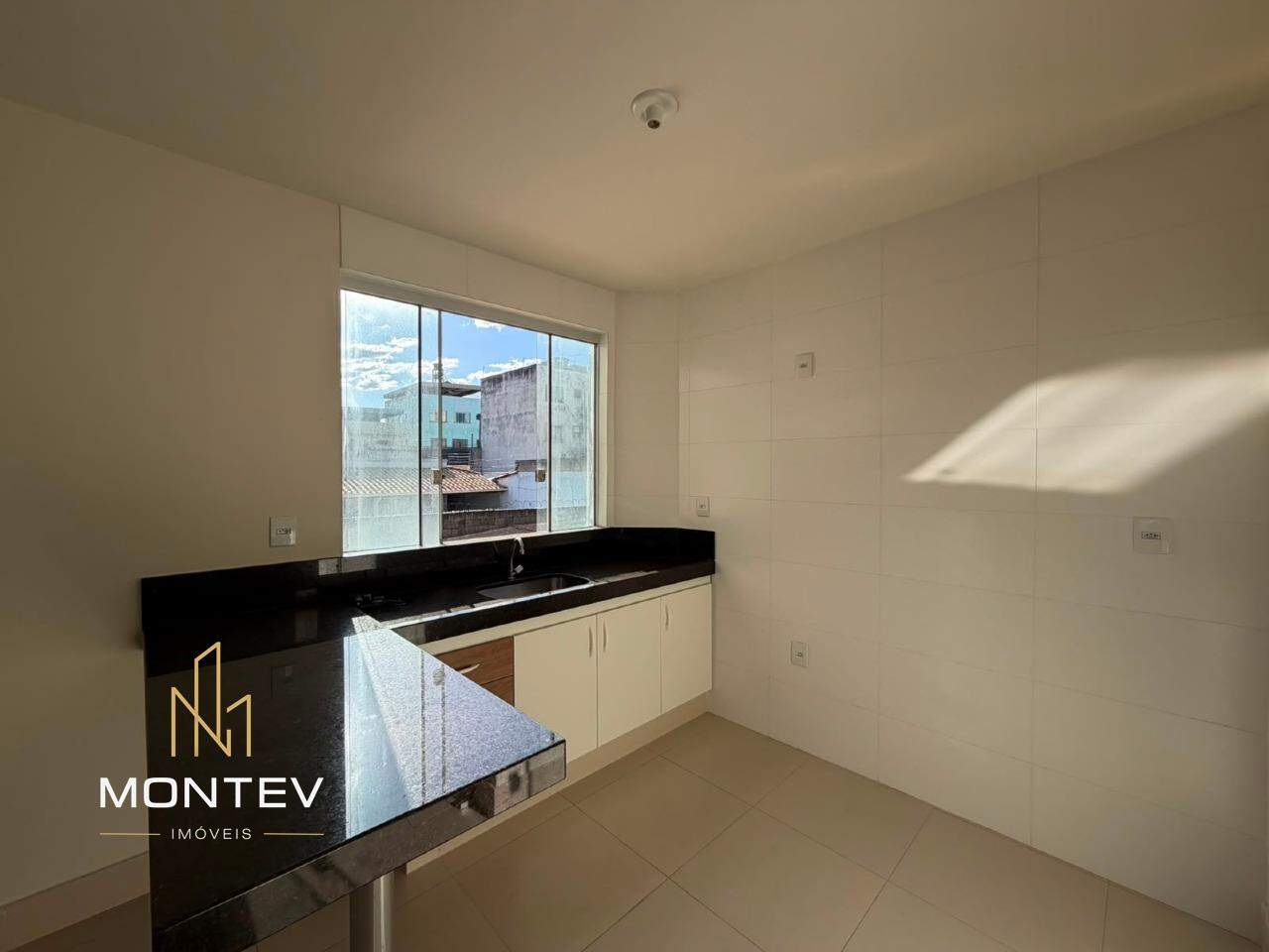 Apartamento à venda no Levindo Paula Pereira: 