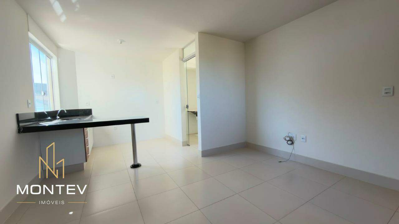 Apartamento à venda no Levindo Paula Pereira: SALA