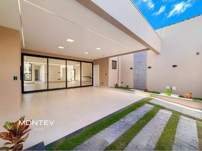 Casa à venda no Planalto: 
