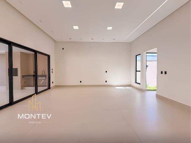 Casa à venda no Planalto: 