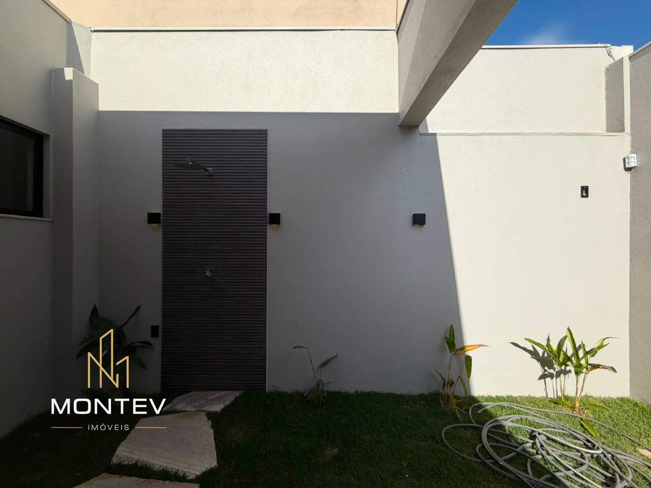 Casa à venda no Planalto: 