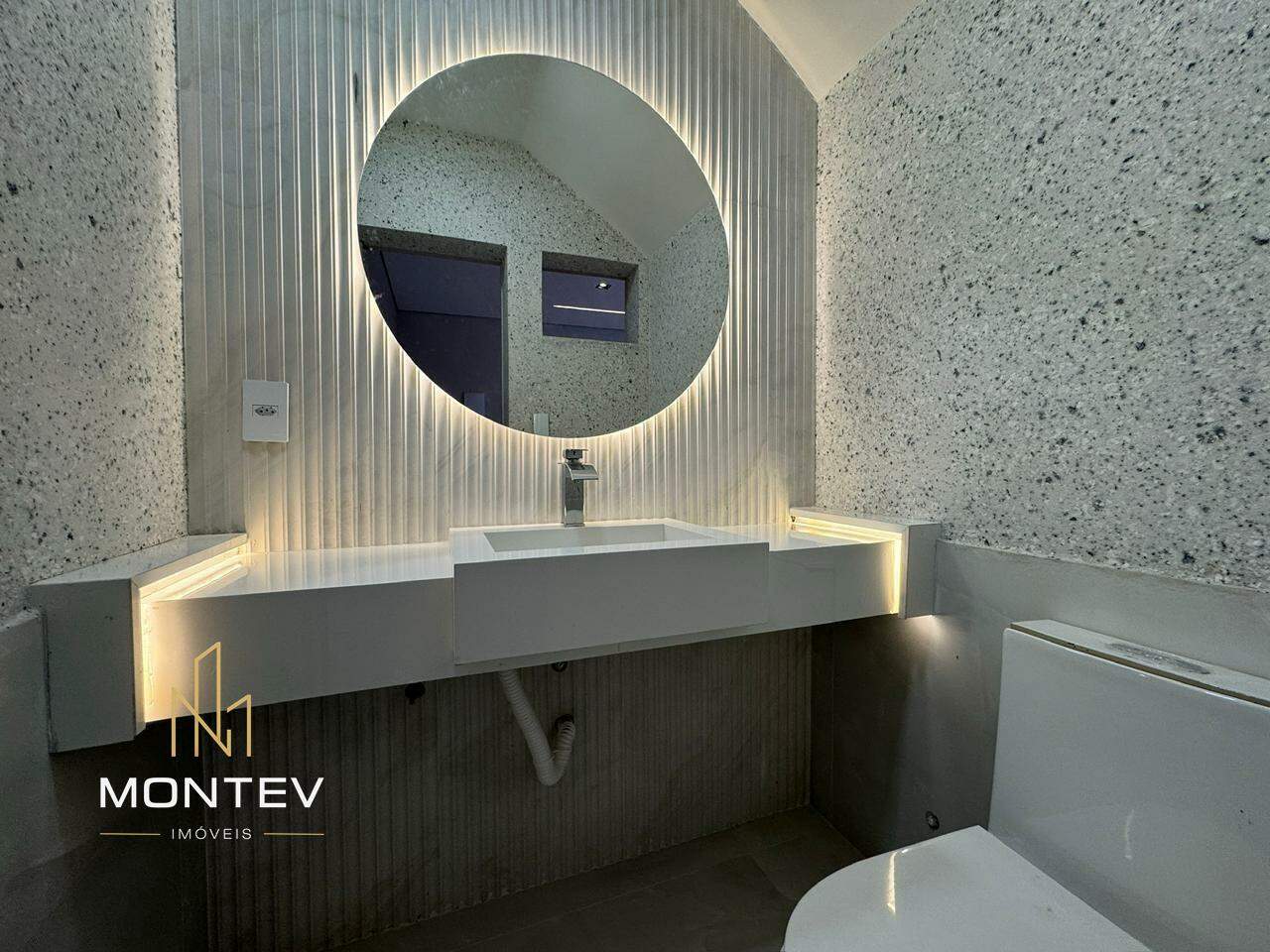 Casa à venda no Fábio Notini: 