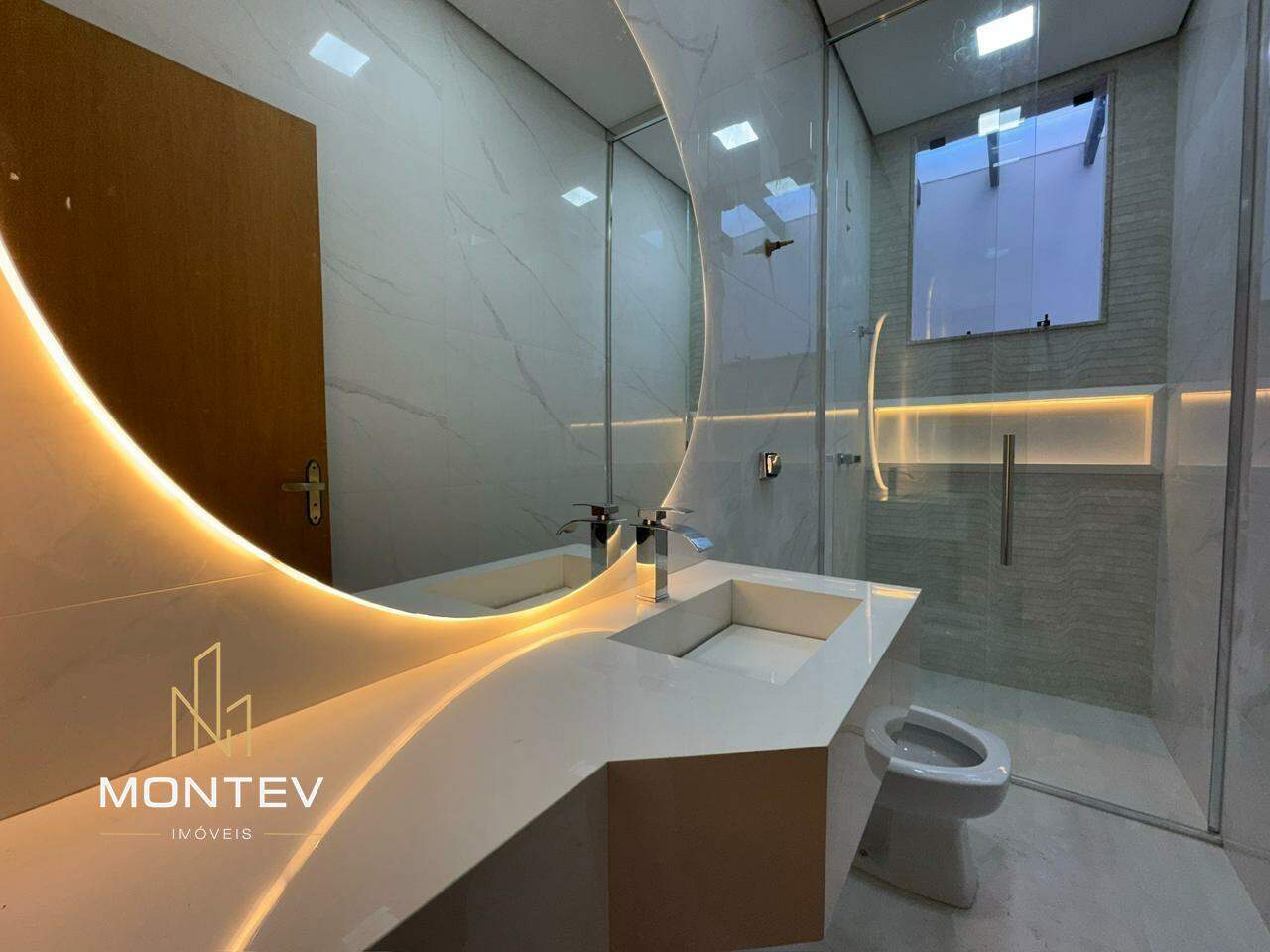 Casa à venda no Fábio Notini: 