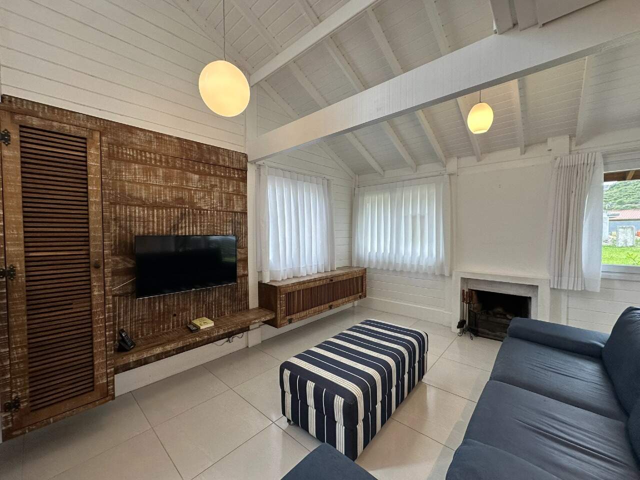 Casa em Condomínio com 209m², 4 quartos, 2 suítes, 2 vagas, Terra Norte em Florianópolis para Comprar