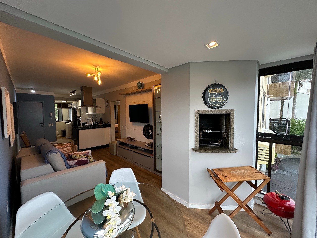 Apartamento com 63m², 2 quartos, 1 suíte, 1 vaga, Itamaracá em Florianópolis para Comprar